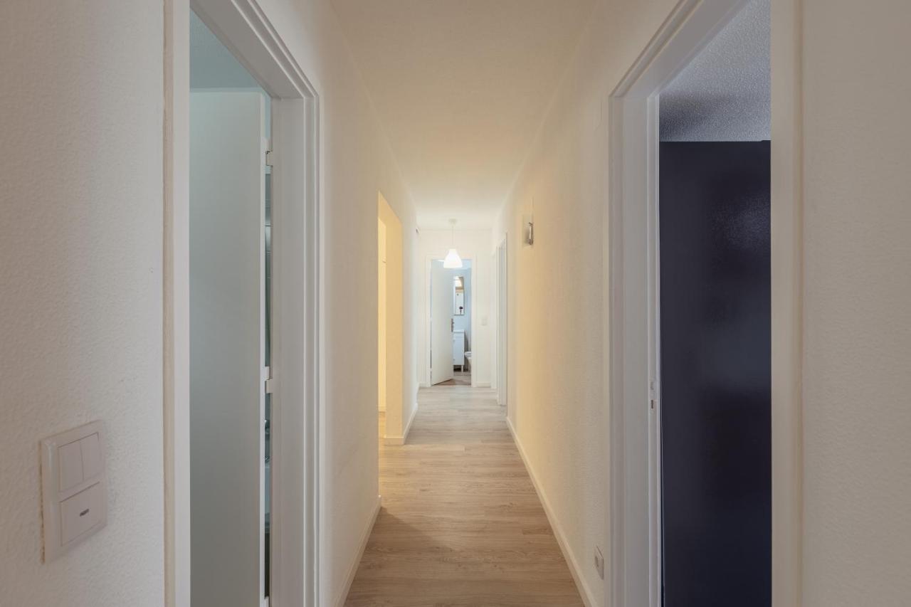 Elegant 3 Bedroom Apt - City Centre - Garage - Metro Lisbon Exterior photo