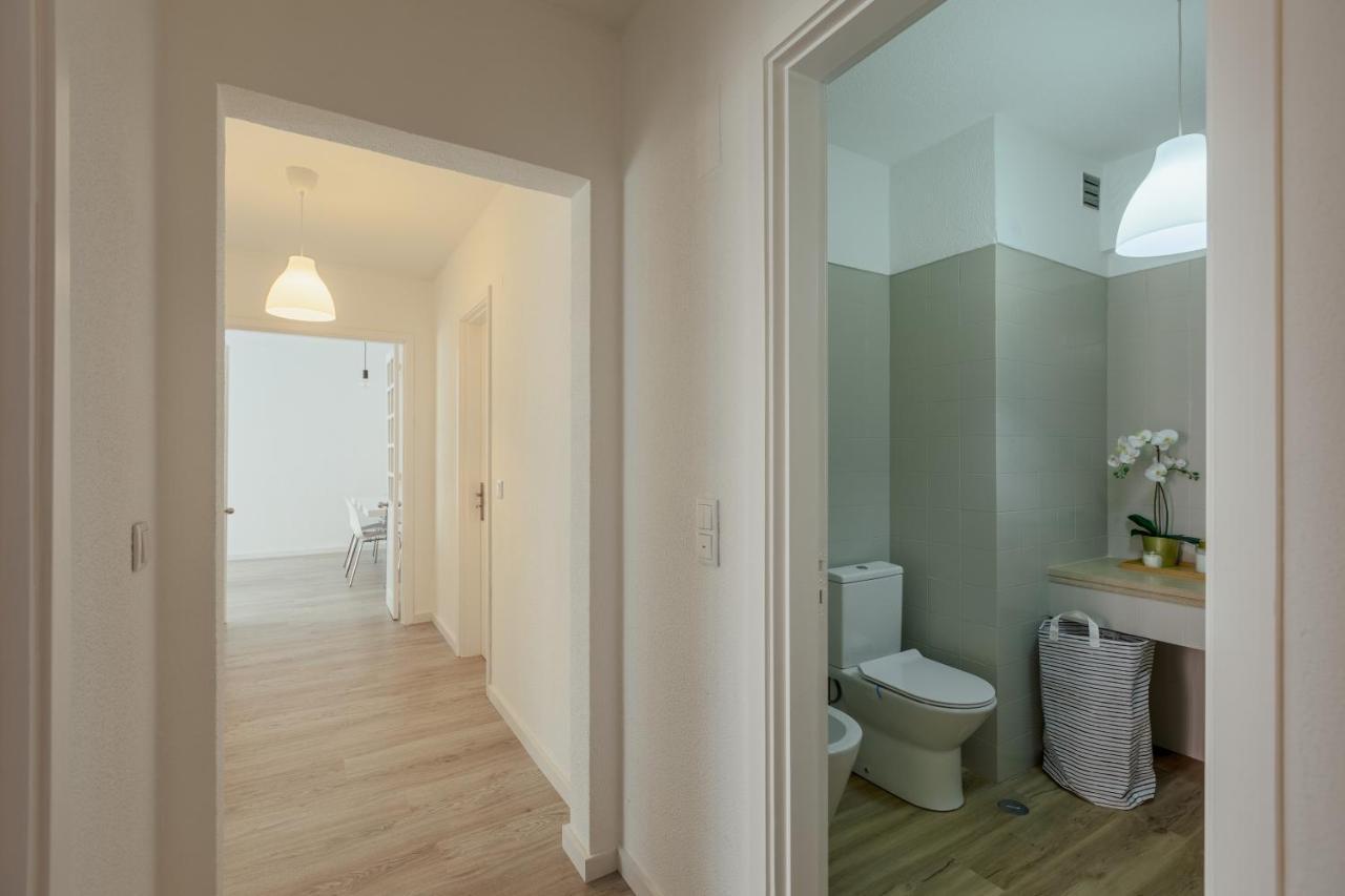 Elegant 3 Bedroom Apt - City Centre - Garage - Metro Lisbon Exterior photo