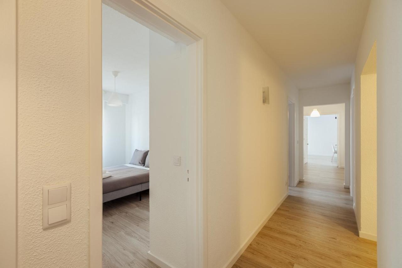 Elegant 3 Bedroom Apt - City Centre - Garage - Metro Lisbon Exterior photo